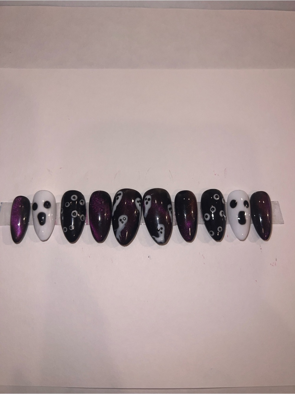 Purple & White Ghost Accent Press-On Nail Set - Women Makeup